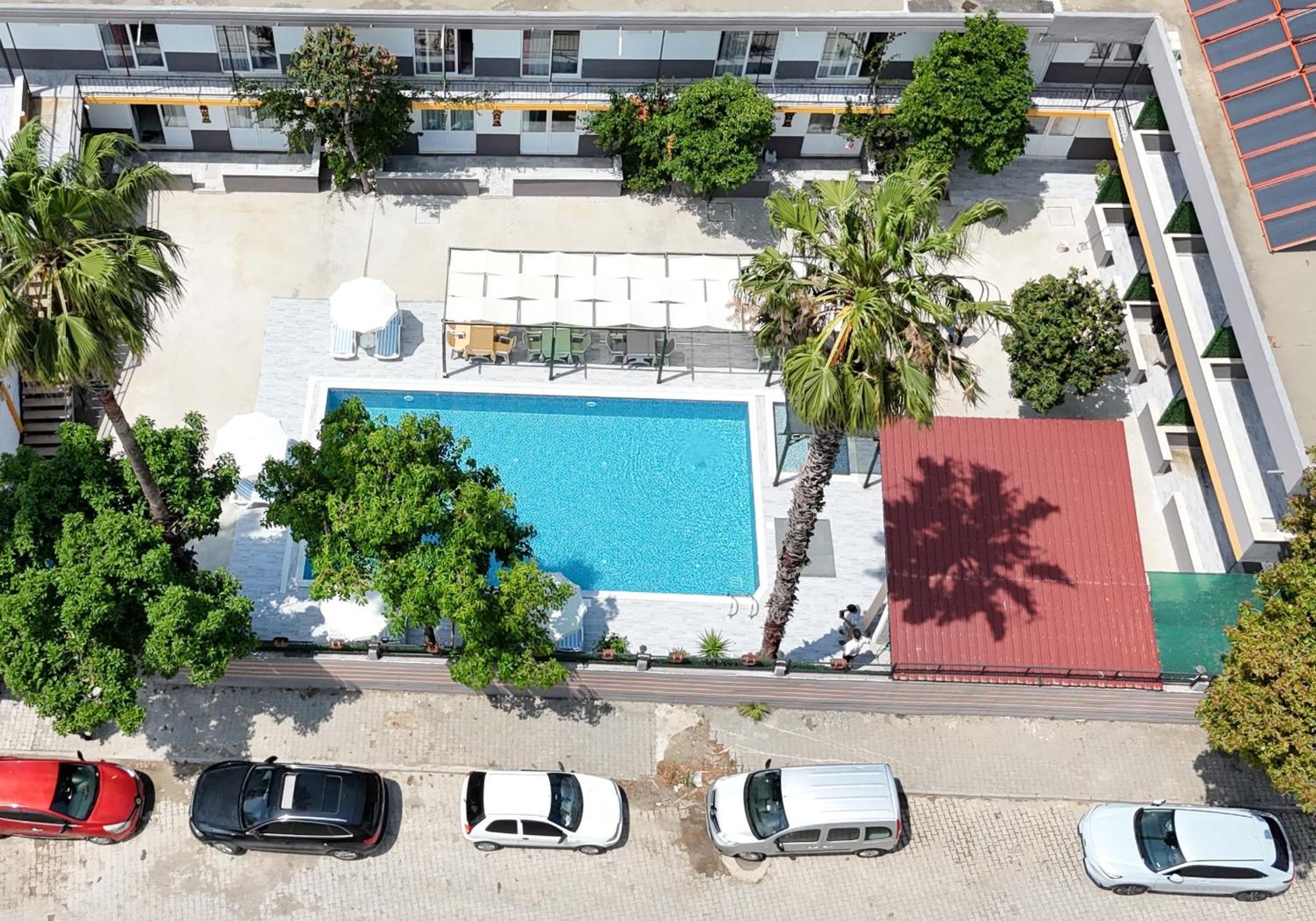 Hillside Apart Hotel Side Exterior foto